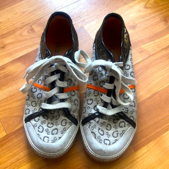 Guess Shoes - Very well worn guess sneakers